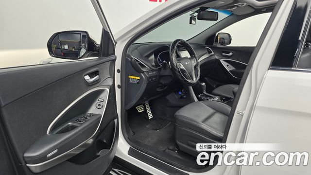 Hyundai Santafe 2017 — photo 13