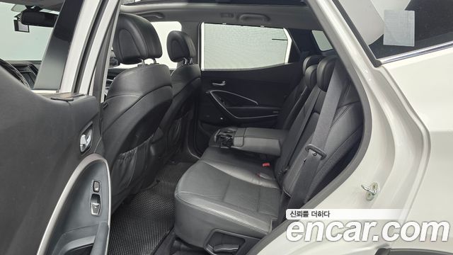 Hyundai Santafe 2017 — photo 17