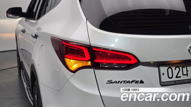 Hyundai Santafe 2017 — photo 9