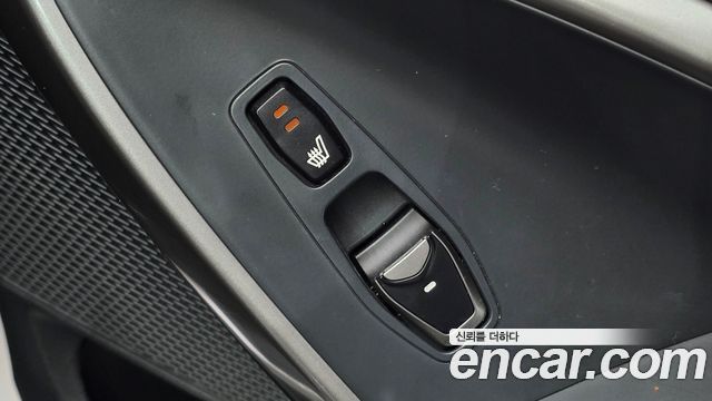 Hyundai Santafe 2017 — photo 29