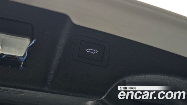 Hyundai Santafe 2017 — photo 31