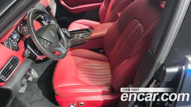 Maserati Levante 2022 — photo 16