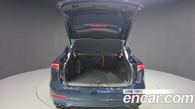 Maserati Levante 2022 — photo 36