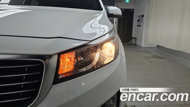 Kia Canival 2017 — photo 8