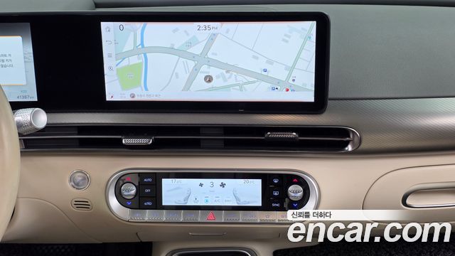 Genesis GV60 2023 — photo 14