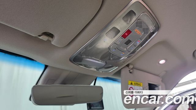 Genesis GV60 2023 — photo 18