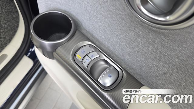 Genesis GV60 2023 — photo 19