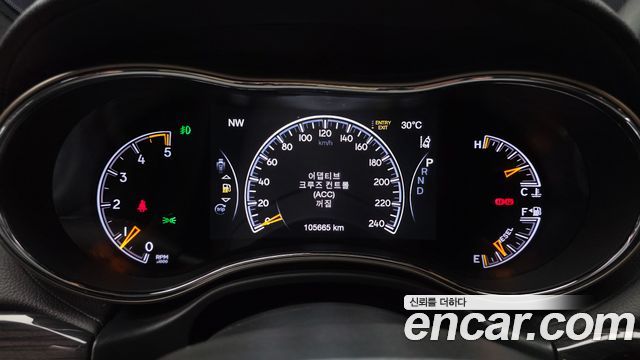 Jeep Cherokee 2017 — photo 11