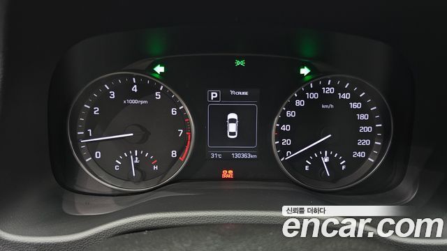 Hyundai AVANTE 2016 — photo 11