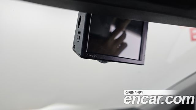 Hyundai AVANTE 2016 — photo 18