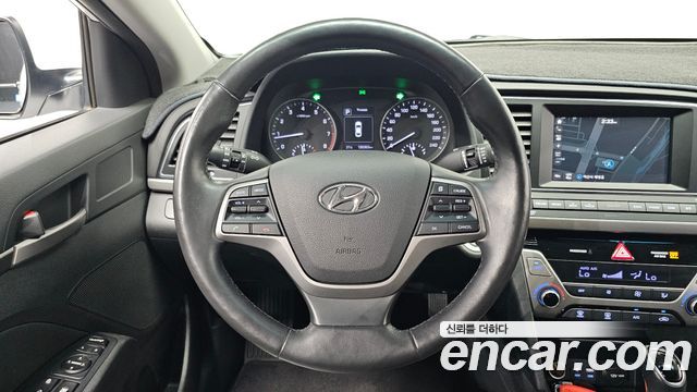 Hyundai AVANTE 2016 — photo 23