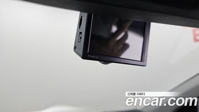 Hyundai AVANTE 2016 — photo 25