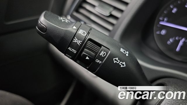 Hyundai AVANTE 2016 — photo 28