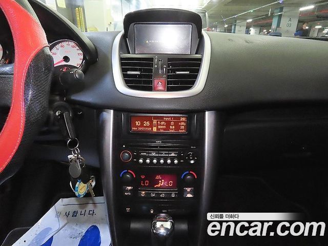 Peugeot 207 2009 — photo 8