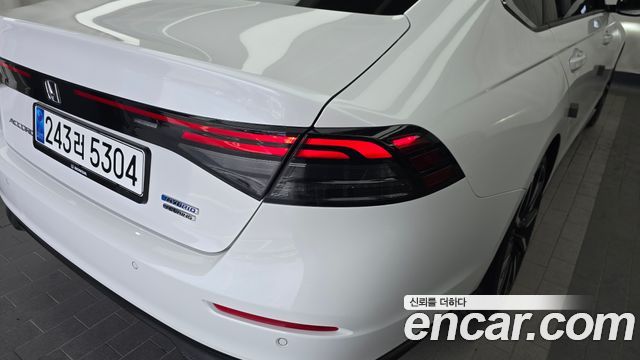 Honda Accord 2025 — photo 9