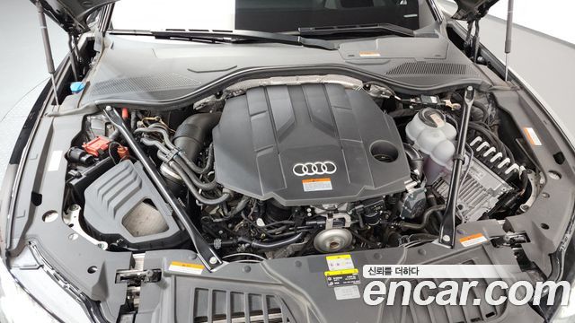 Audi A8 2023 — photo 6