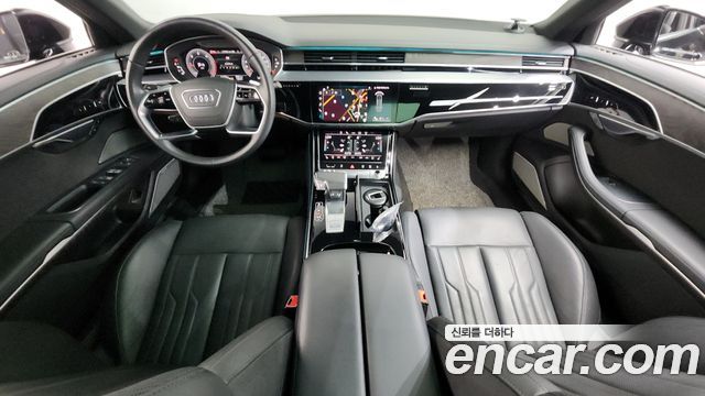 Audi A8 2023 — photo 10