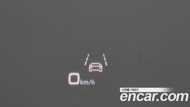 Audi A8 2023 — photo 33