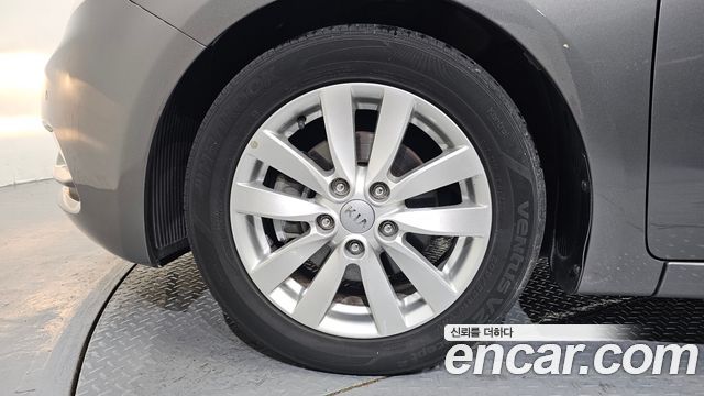 Kia K3 2013 — photo 5