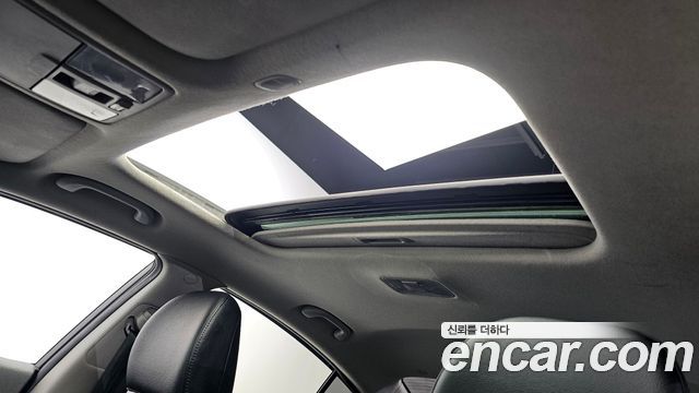 Kia K3 2013 — photo 24