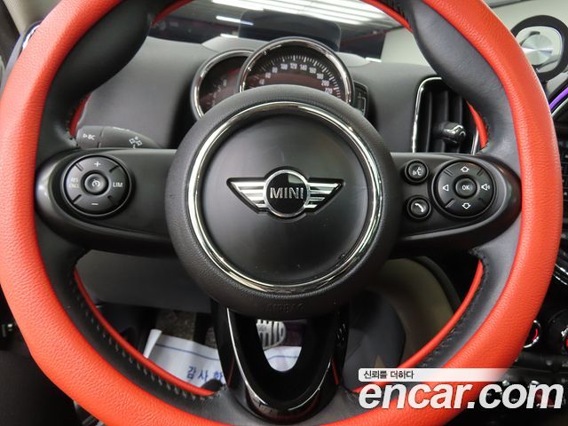 Mini Countryman 2019 — photo 9