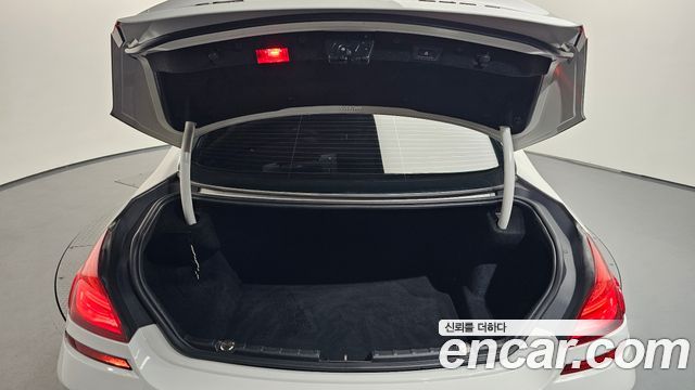 BMW 6-Series 2016 — photo 18