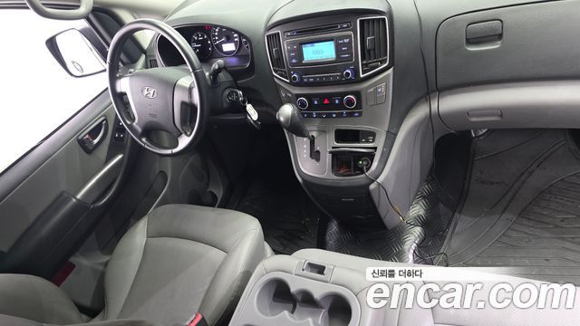Hyundai Starex 2021 — photo 10