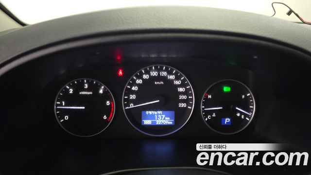 Hyundai Starex 2021 — photo 11