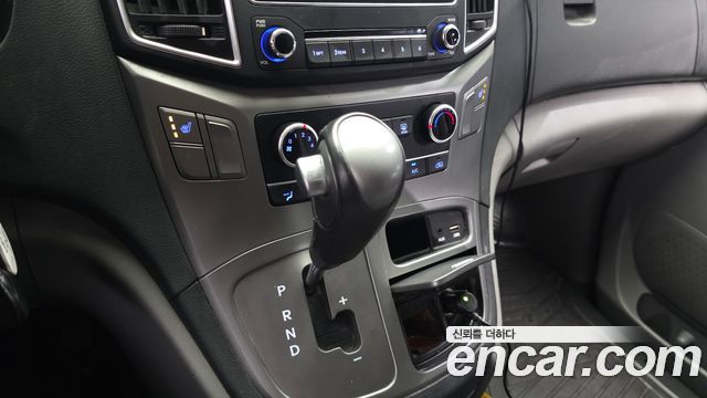 Hyundai Starex 2021 — photo 12