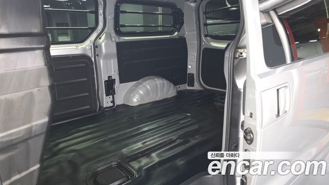 Hyundai Starex 2021 — photo 18