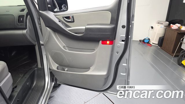 Hyundai Starex 2021 — photo 15