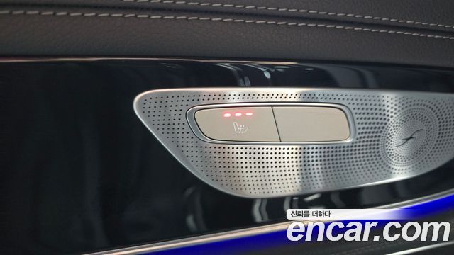 Mercedes-Benz AMG GT 2021 — photo 27