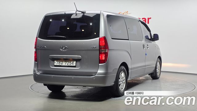 Hyundai Starex 2016 — photo 2