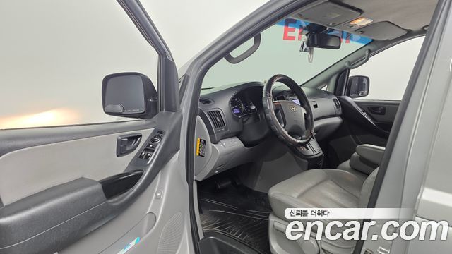 Hyundai Starex 2016 — photo 10
