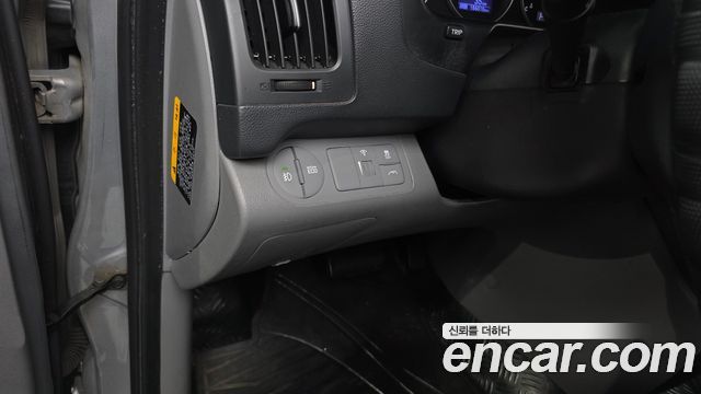 Hyundai Starex 2016 — photo 20
