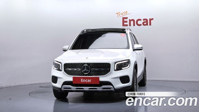 Mercedes-Benz GLB-Class 2021 — photo 3