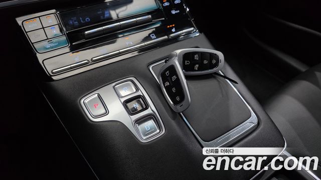 Hyundai Grandeur 2023 — photo 9