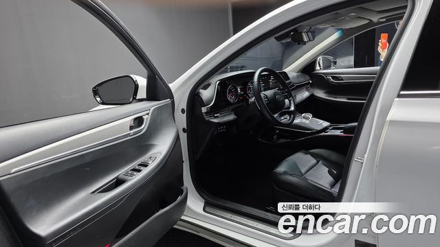 Hyundai Grandeur 2023 — photo 10