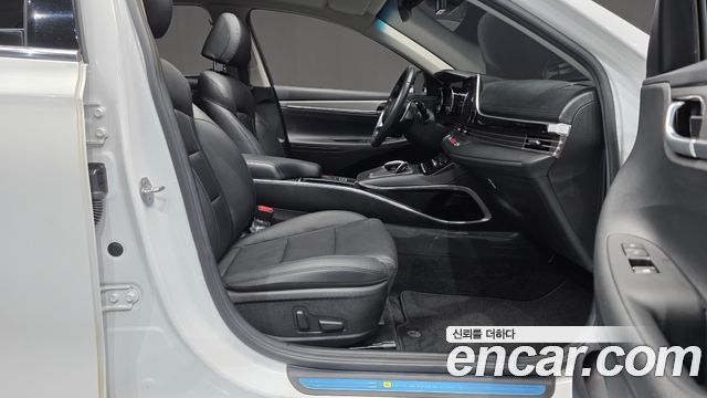 Hyundai Grandeur 2023 — photo 11