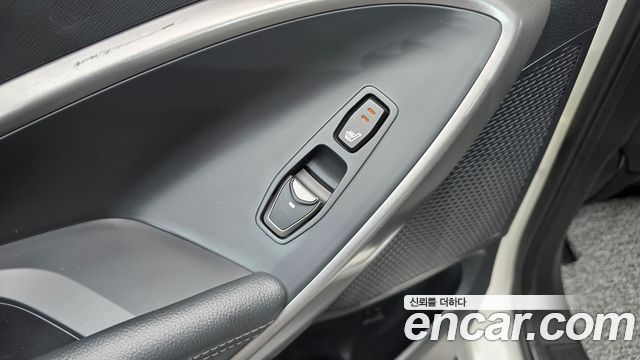 Hyundai Maxcruz 2016 — photo 18