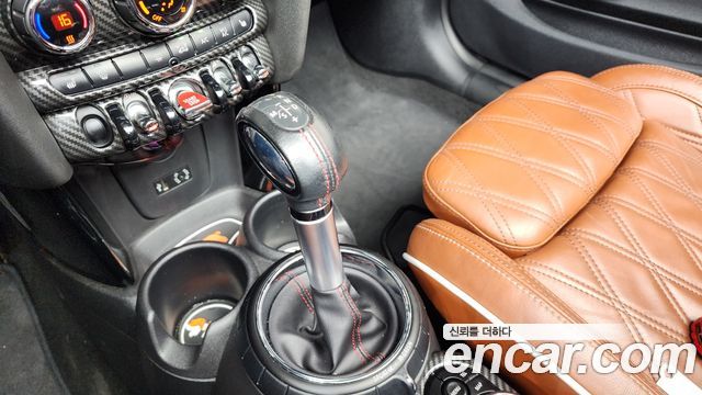 Mini Cooper Convertible 2016 — photo 9