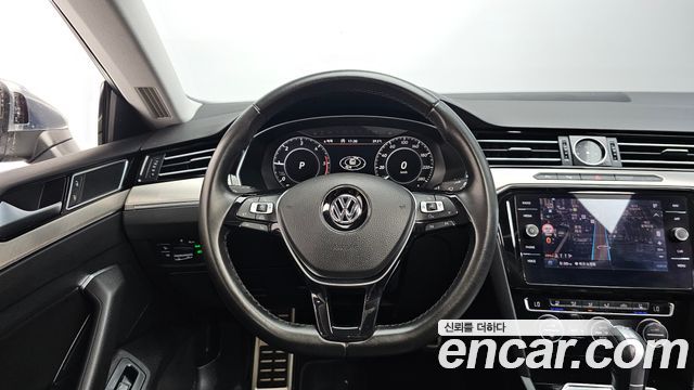 Volkswagen Arteon 2018 — photo 12