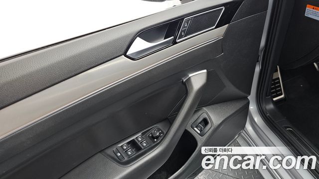 Volkswagen Arteon 2018 — photo 17