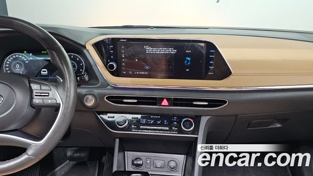 Hyundai Sonata 2020 — photo 19