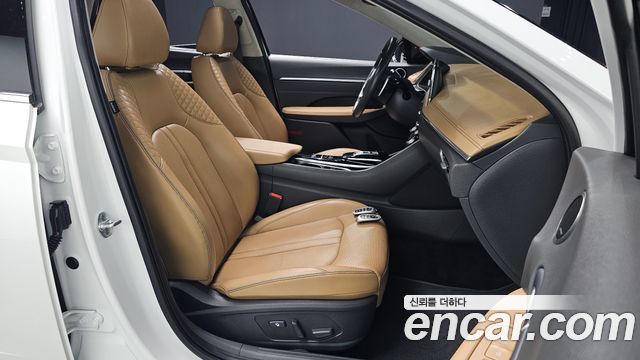 Hyundai Sonata 2020 — photo 16