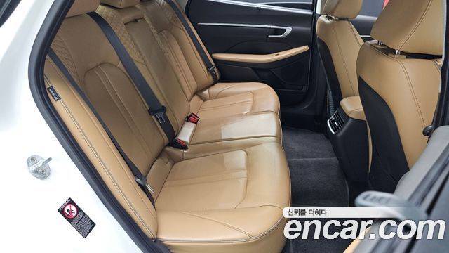 Hyundai Sonata 2020 — photo 27