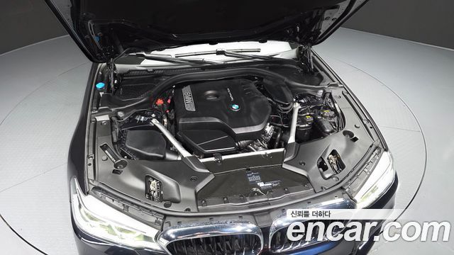 BMW 5-Series 2019 — photo 6