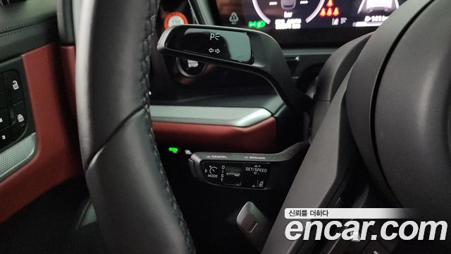 Porsche Cayenne 2025 — photo 23