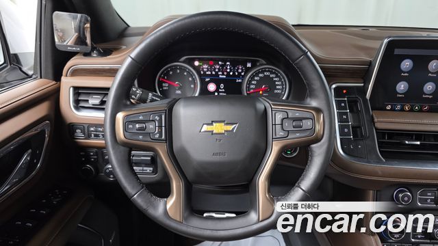 Chevrolet Surburban 2021 — photo 20