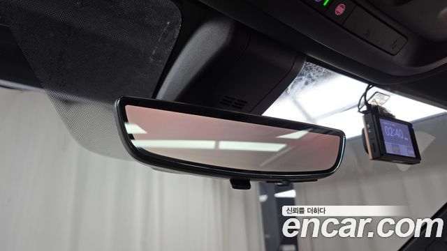 Chevrolet Surburban 2021 — photo 28